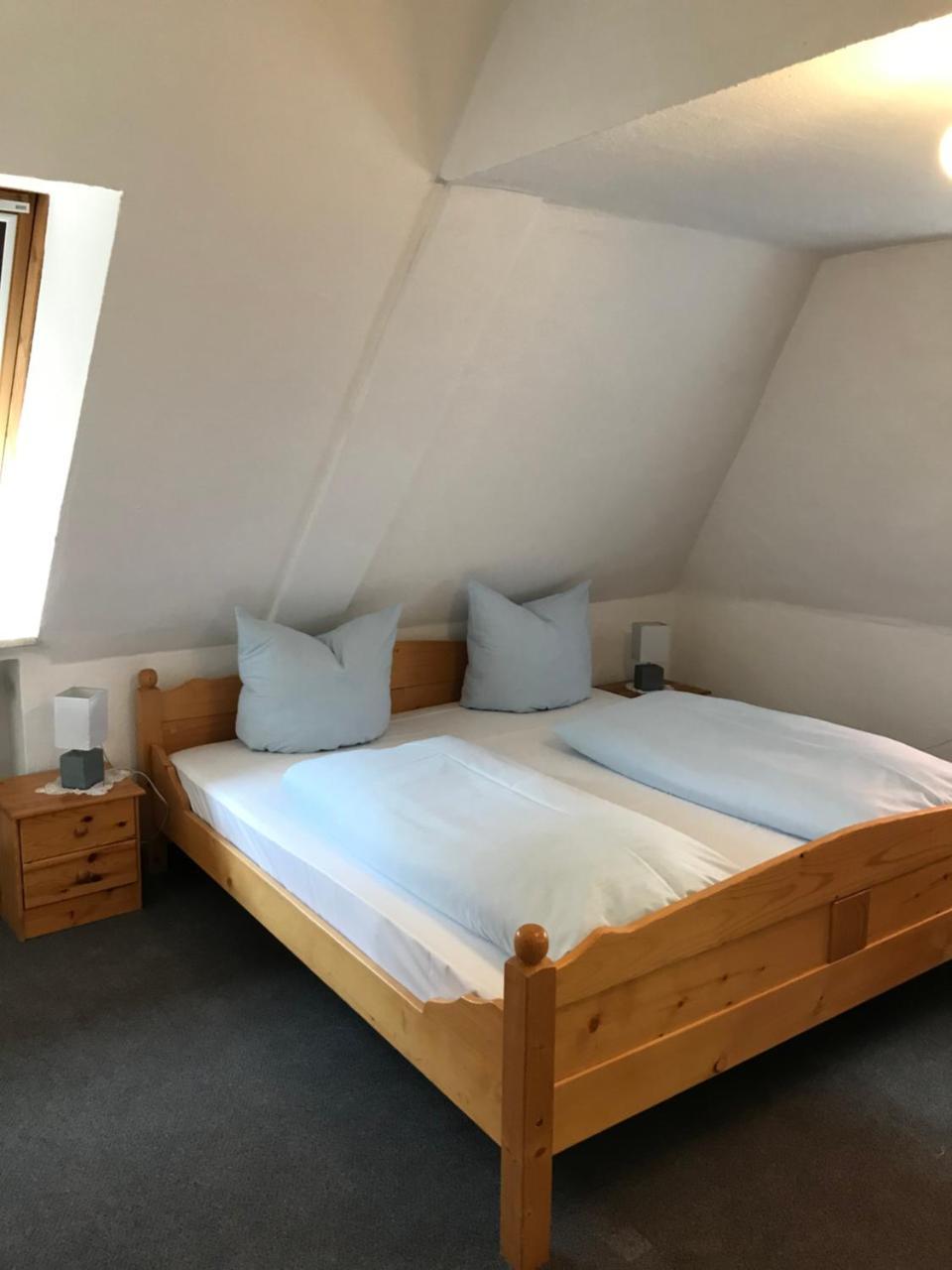 Hotel Guntia Boardinghouse Guntzbourg Extérieur photo