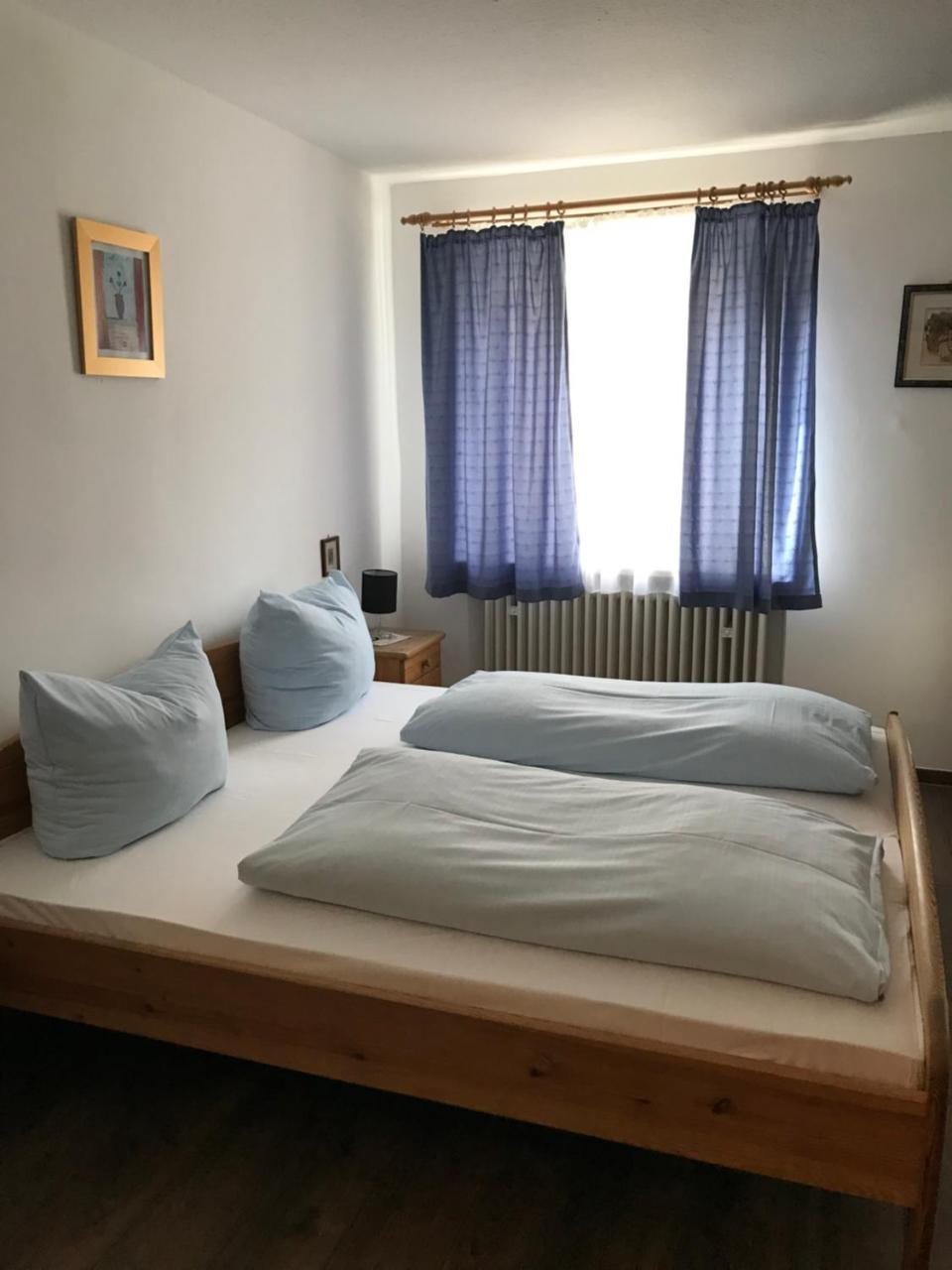 Hotel Guntia Boardinghouse Guntzbourg Extérieur photo